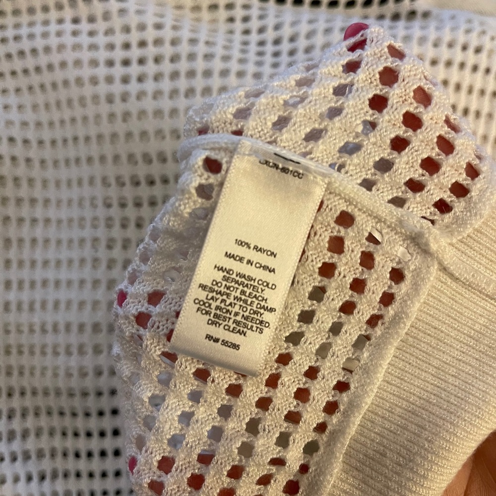 Express Sweater - Picture 3 of 3